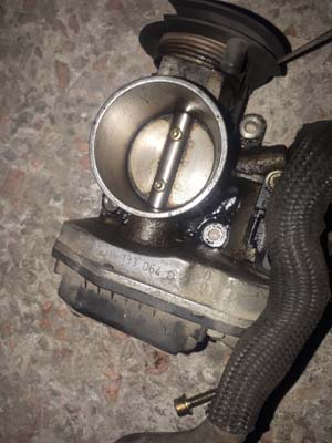 golf 4 1,6 bogaz kelebeği